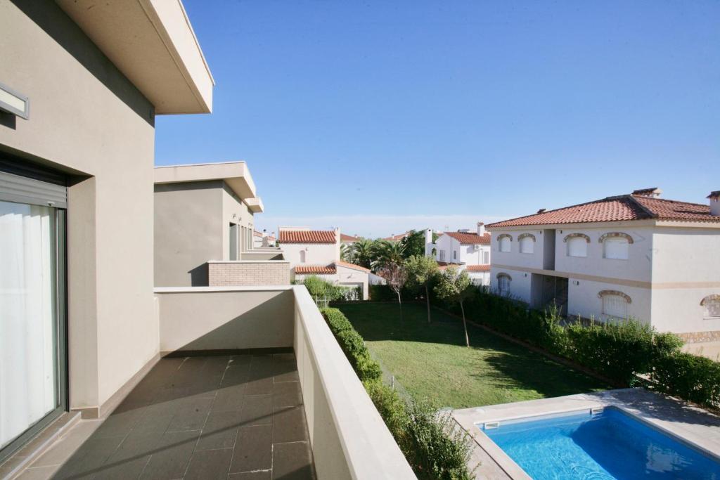 Rentalmar Romani Adosados Miami Playa ภายนอก รูปภาพ